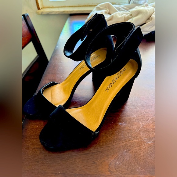 High heels - Picture 1 of 2